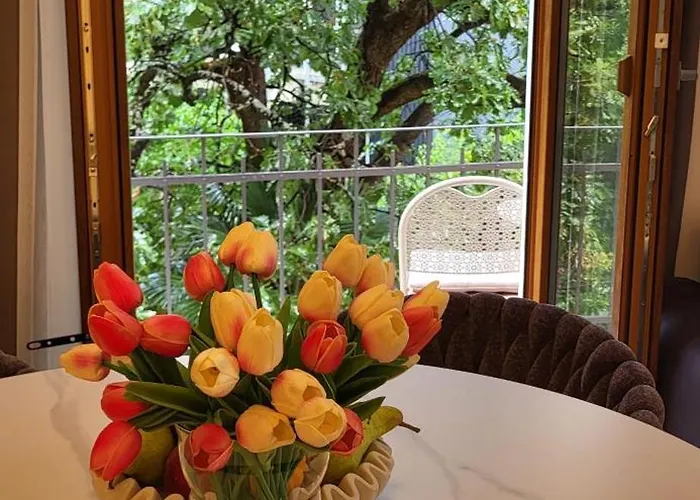 Ilaria, With A Royal Touch *