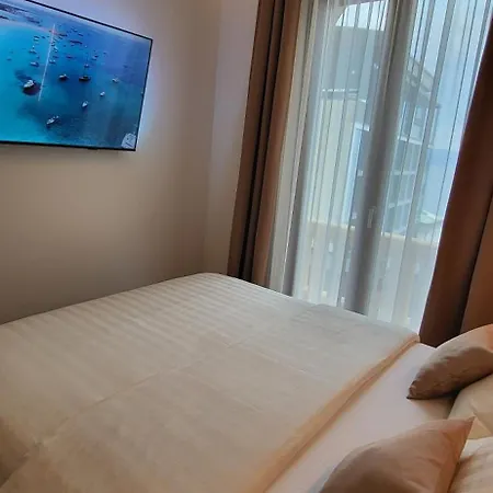 Ilaria, With A Royal Touch