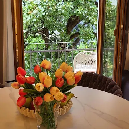 Ilaria, With A Royal Touch *