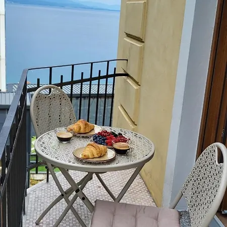 Ilaria, With A Royal Touch Apartment Opatija