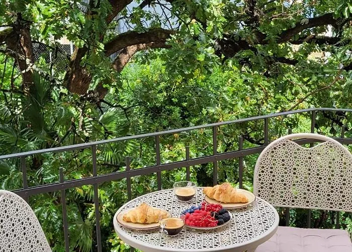 Ilaria, With A Royal Touch