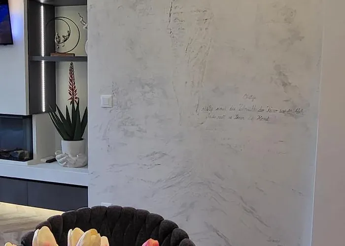 Ilaria, With A Royal Touch